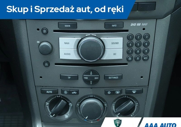 Opel Antara cena 33000 przebieg: 160763, rok produkcji 2010 z Częstochowa małe 301
